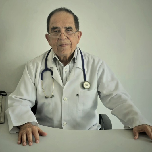Foto de Dr. Jorge Villegas Pantoja